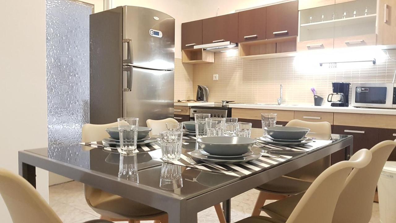 Palette Apartment Chocolate - Athens Center, 6 Bd, 3 Bath Luaran gambar
