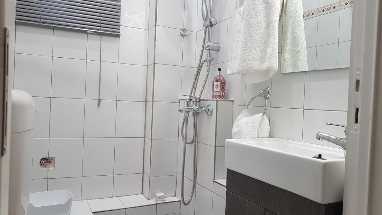 Palette Apartment Chocolate - Athens Center, 6 Bd, 3 Bath Luaran gambar